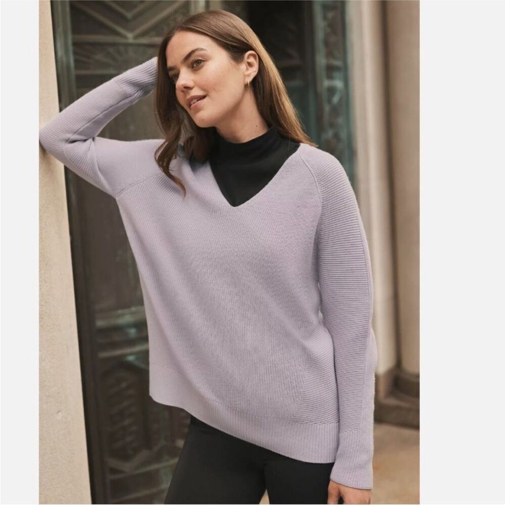 Athleta Hanover Sweater Womens XS Purple V Neck Merino Wool Blend Ribbed - Picture 2 of 9